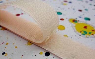 巧解黏膩難題 淺析有效去除背膠魔術(shù)貼上膠水的幾種簡(jiǎn)單方法